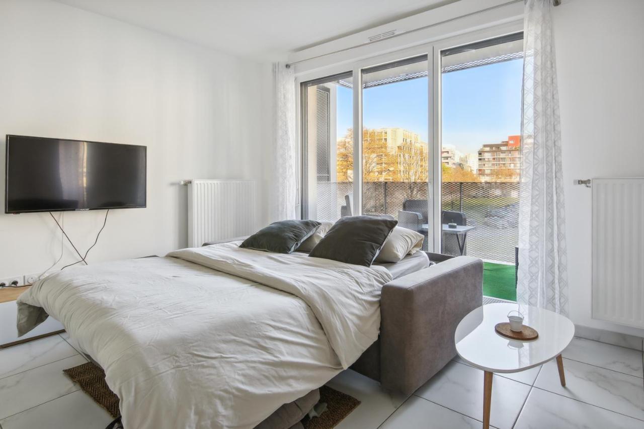Apartamento Chic Apart With Balcony Near Paris Ivry-sur-Seine Exterior foto